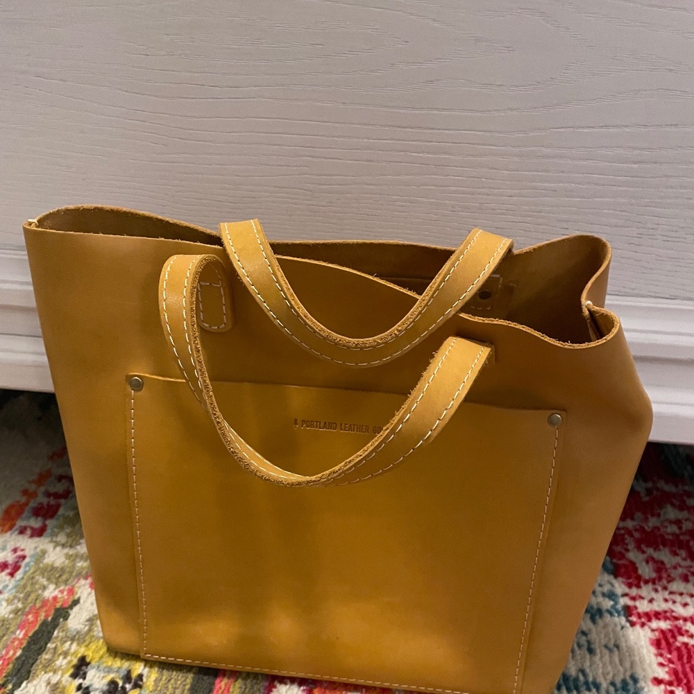 Portland Leather Sunflower Medium Crossbody